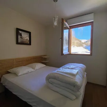 T2 Confortable, 4 Pers., Garage, Wifi, Bareges, Proche Thermes Et Ski-bus - Fr-1-403-97 Bareges
